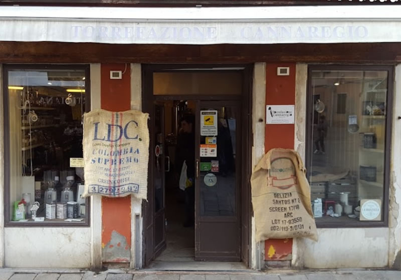 Un cappuccino en Torrefazione Cannaregio